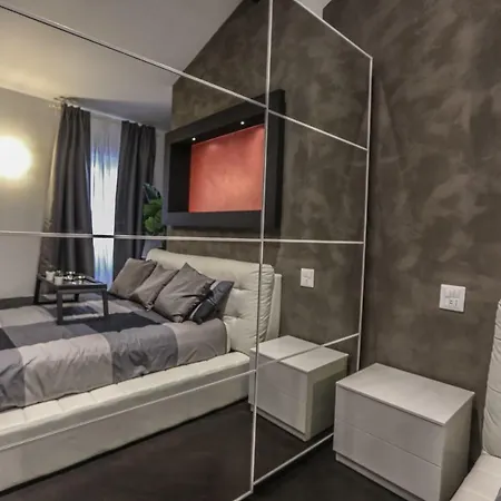 Apartment Stylish Near Duomo
