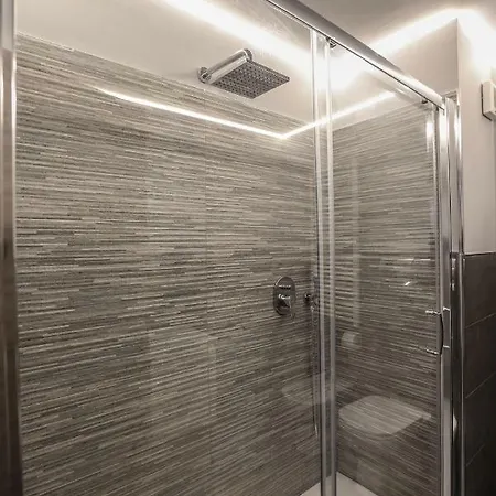 Stylish Near Duomo Daire *